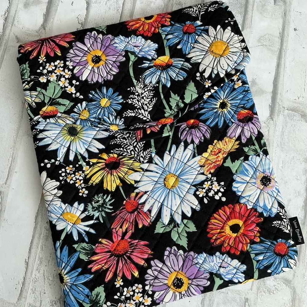 Vera Bradley Tech Sleeve